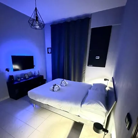 Apartment D&f
